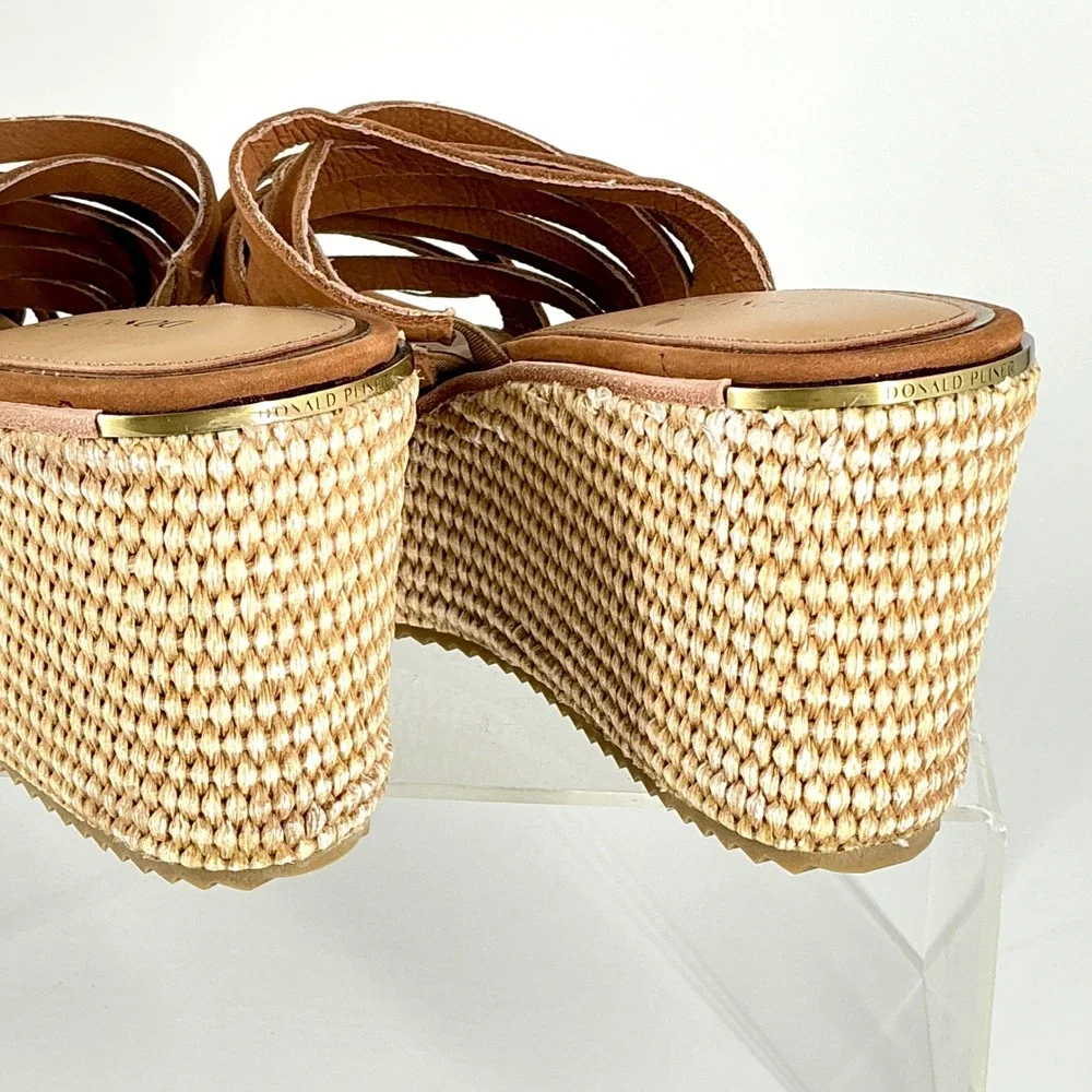 Donald Pliner brand donald